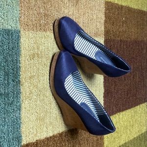 Covington Navy Wedge Heels